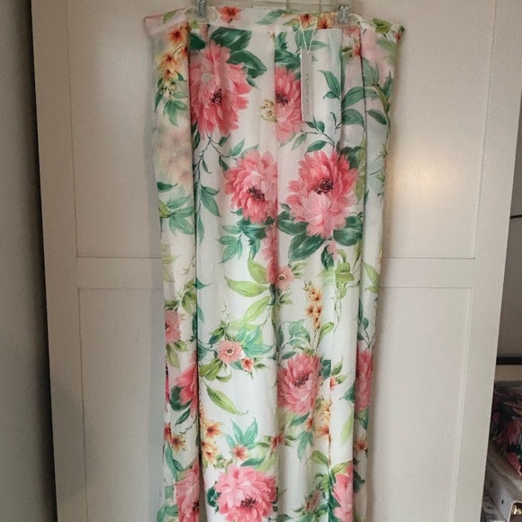 YUMI KIM - Floral Flowy Resort Culottes - Picture 1 of 3